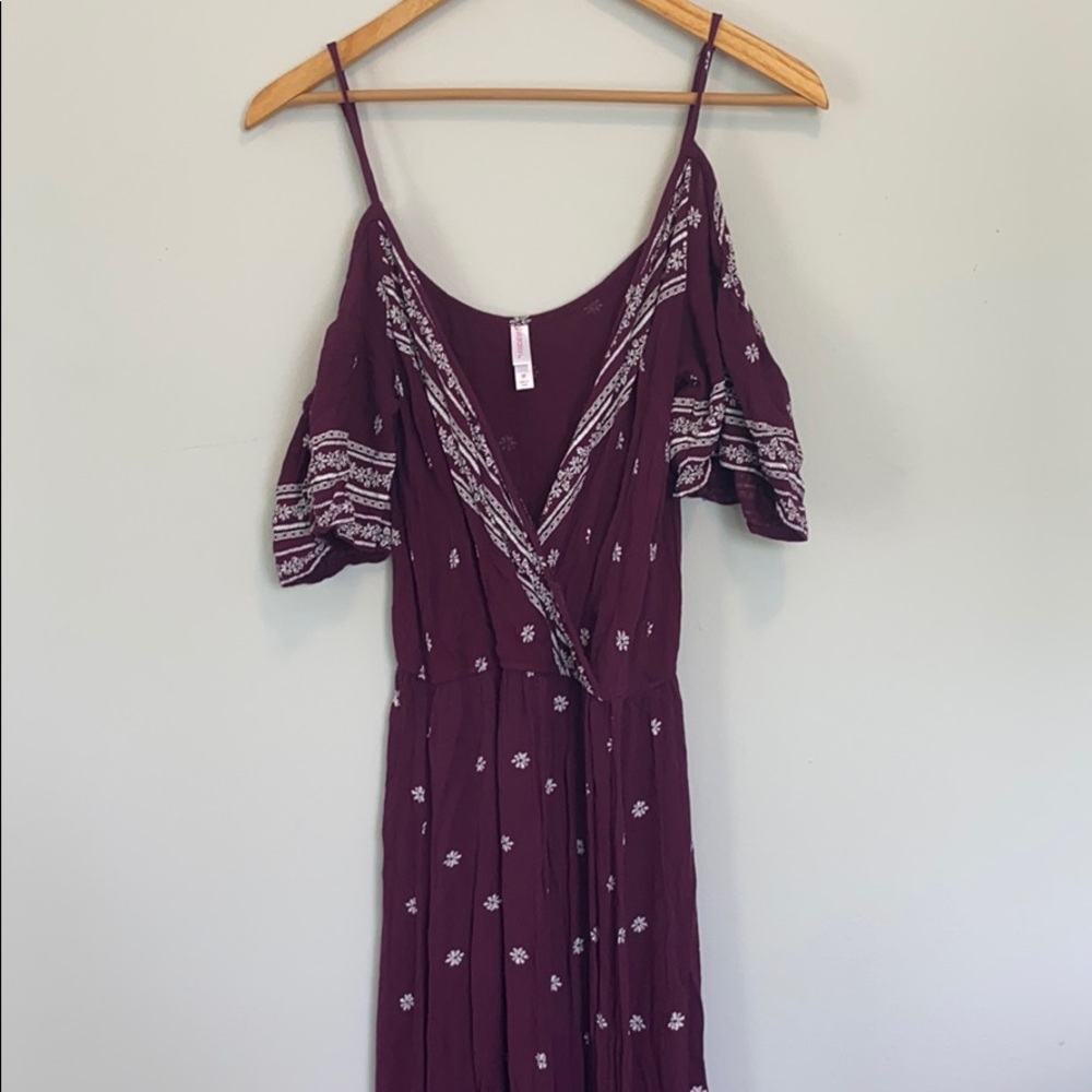 BOHO burgundy and white detail maxi dress!!